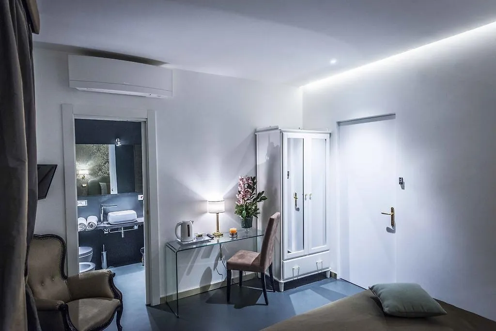 Residenza Monfy Hotel Rome 3*,